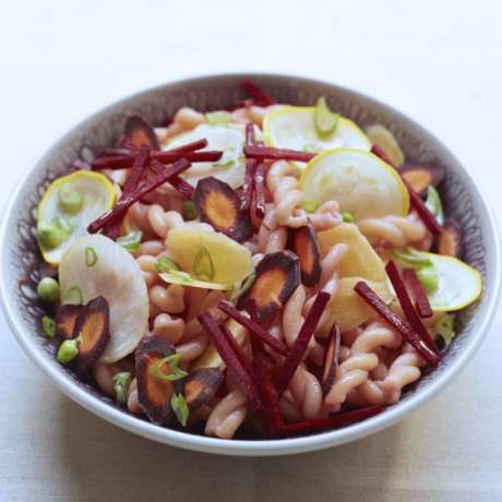 Recipe Pink pasta with raw vegetables, Cranberry balsamic & lemon oil