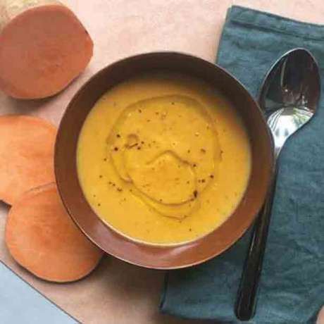 Recipe Soup with sweet potato, truffle-flavoured olive oil and sweetened chestnut purée