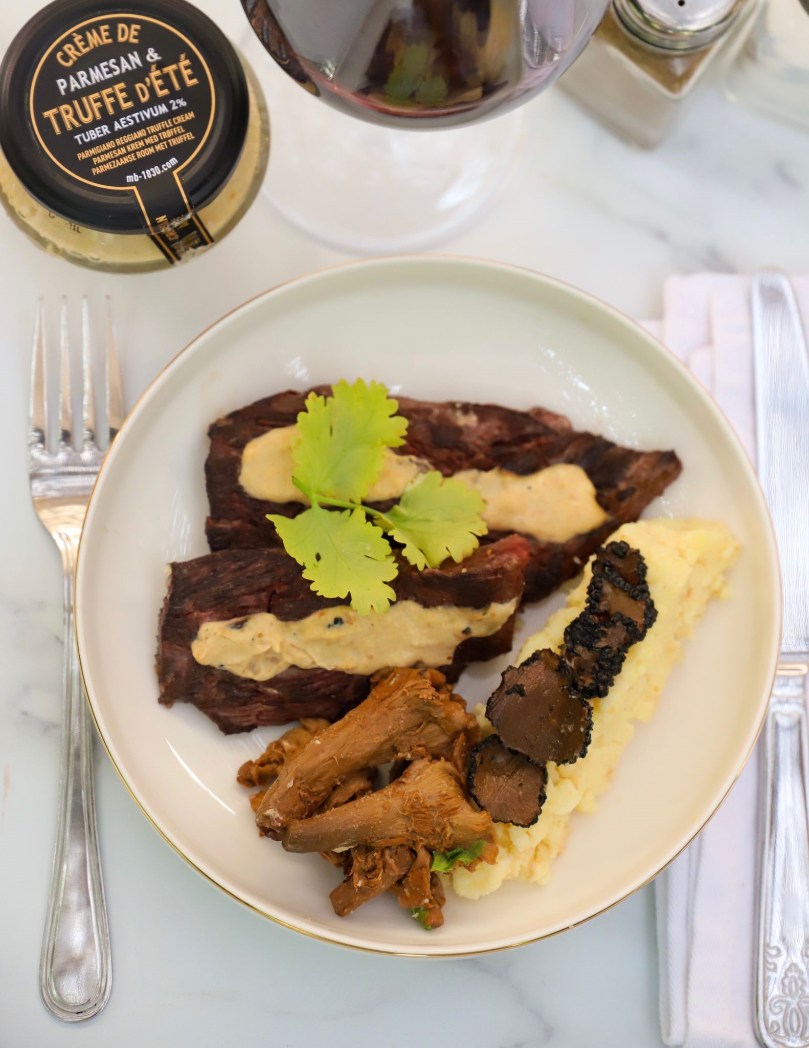 Recipe Beef steak, mashed potatoes & its truffle sauce